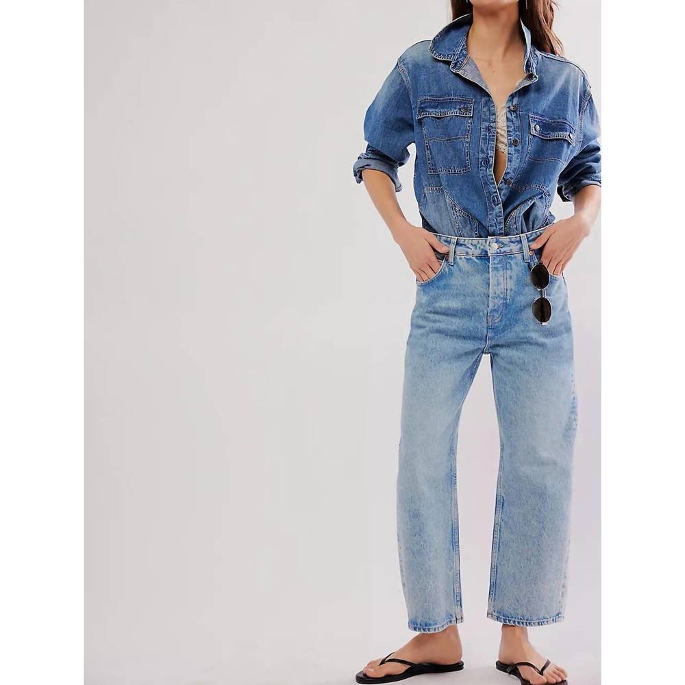 NEW FREE PEOPLE deep trance dropped boyfriend jeans in sweet dreams